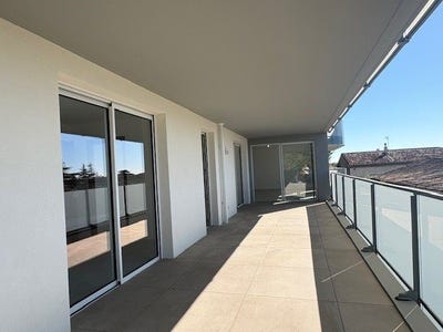 /international/fr/uzes-languedoc-roussillon-310107582386/