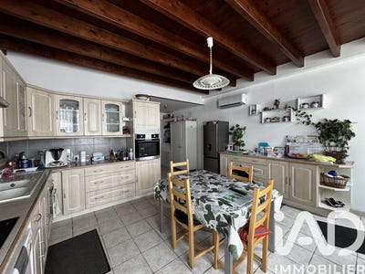 /international/fr/saint-bonnet-sur-gironde-charente-310106572472/