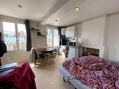 /international/fr/6-rue-caponiere-caen-la-basse-normandie-310108788492/