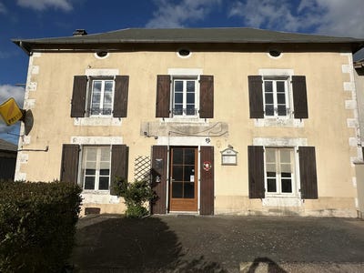 /international/fr/valence-en-poitou-vienne-310099618532/