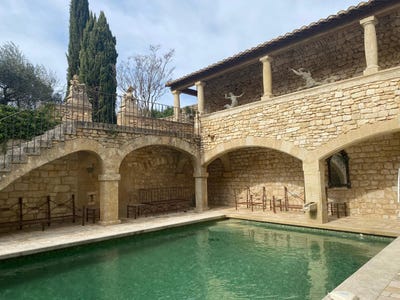 /international/fr/uzes-hh-15341025-uzes-aquitaine-310100954916/