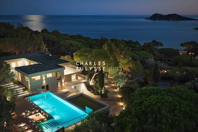 /international/fr/saint-tropez-provence-alpes-cote-d-azur-310108619359/