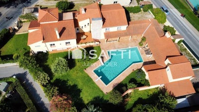 /international/fr/elne-languedoc-roussillon-310108596241/