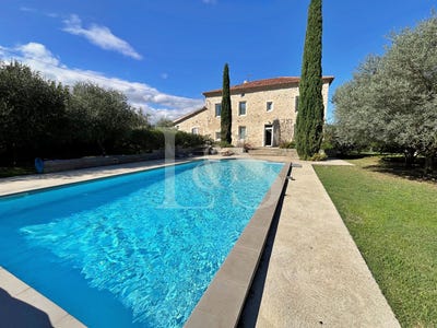 /international/fr/viviers-rhone-310102589990/