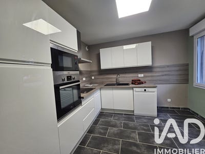 /international/fr/neuilly-le-real-auvergne-310108669392/