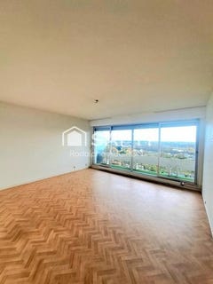 /international/fr/blois-centre-val-de-loire-310103372153/