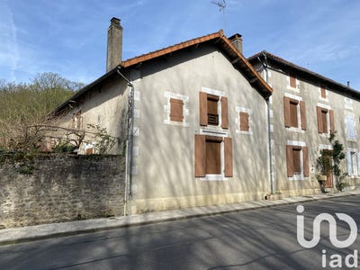 /international/fr/confolens-charente-120091814783/