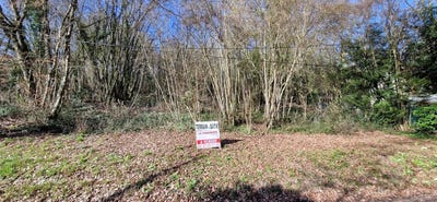 /international/fr/pierres-centre-val-de-loire-310105998573/
