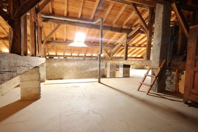 /international/fr/les-chapelles-rhone-310107941331/