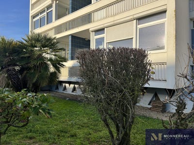 /international/fr/saint-georges-de-didonne-charente-310104250186/