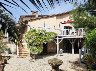 /international/fr/aubeterre-sur-dronne-charente-310101514151/