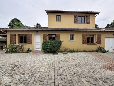 /international/fr/montmerle-sur-saone-aquitaine-310107375724/