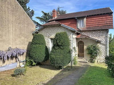 /international/fr/la-chaussee-saint-victor-centre-val-de-loire-310107816209/