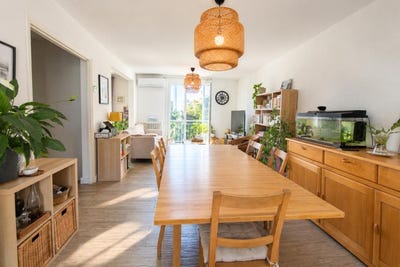 /international/fr/lezignan-corbieres-languedoc-roussillon-310119972163/