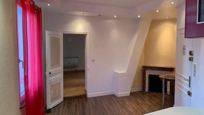/international/fr/maintenon-centre-val-de-loire-310098871875/