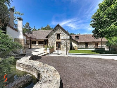 /international/fr/neris-les-bains-auvergne-310108453376/