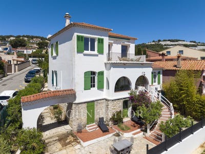 /international/fr/bandol-provence-alpes-cote-d-azur-310108454650/