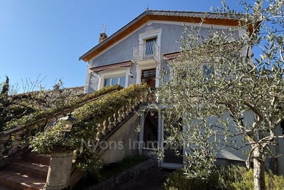 /international/fr/nyons-rhone-310108943124/?lang=th