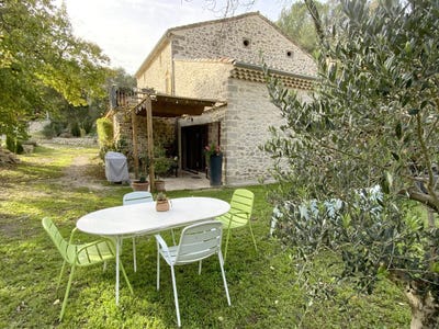 /international/fr/uzes-aquitaine-310108436293/