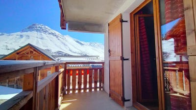 /international/fr/albiez-montrond-rhone-310107971759/