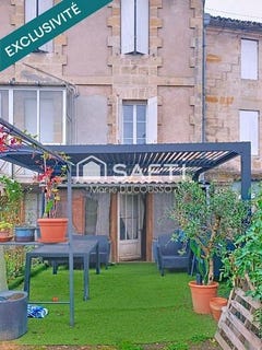 /international/fr/castillon-la-bataille-aquitaine-310102420816/