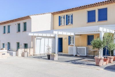 /international/fr/grimaud-provence-alpes-cote-d-azur-310120111068/
