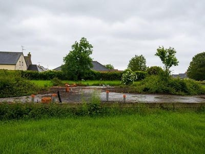 /international/fr/saint-calais-du-desert-pays-de-la-loire-310108289320/