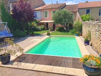 /international/fr/chateauneuf-du-rhone-rhone-310099919379/