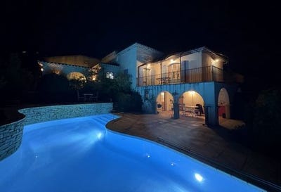 /international/fr/aramon-languedoc-roussillon-310107332260/
