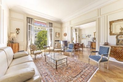 /international/fr/paris-7eme-ile-de-france-310108645542/