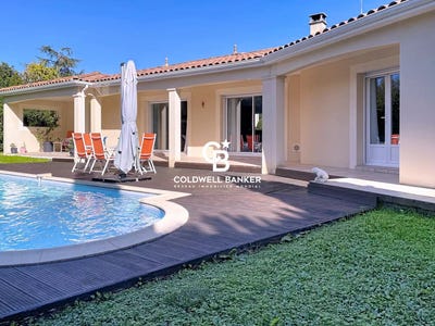 /international/fr/chaniers-charente-310107793881/