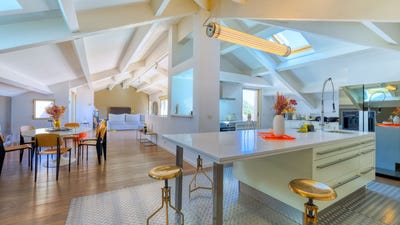 /international/fr/ville-di-pietrabugno-corsica-310105746285/