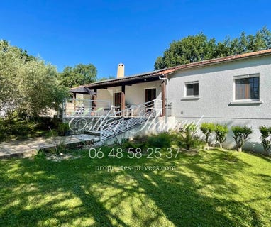 /international/fr/vezenobres-languedoc-roussillon-310105266495/