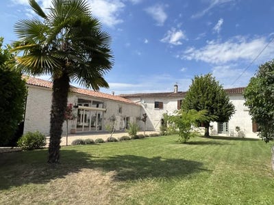 /international/fr/saint-martin-de-juillers-charente-120093680811/?lang=es