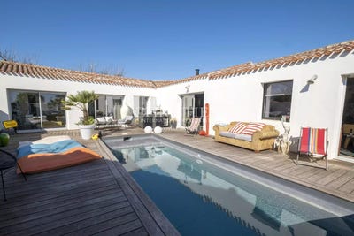 /international/fr/loix-charente-310099060832/