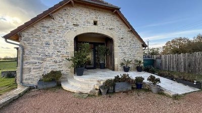 /international/fr/lissac-et-mouret-midi-pyrenees-310105073616/