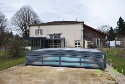 /international/fr/rouzede-charente-310105027229/