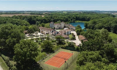 /international/fr/auch-midi-pyrenees-310108089094/