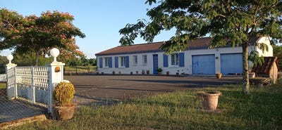 /international/fr/saint-ciers-sur-gironde-aquitaine-310098445738/