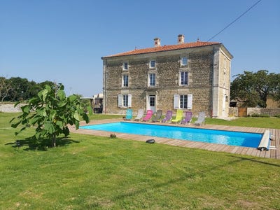 /international/fr/la-ronde-charente-310109021583/?lang=th