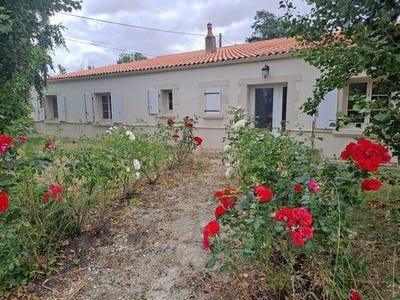 /international/fr/triaize-pays-de-la-loire-120098601007/