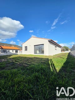 /international/fr/prades-auvergne-310105718503/