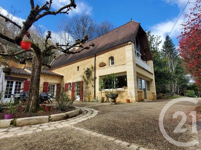 /international/fr/la-roque-gageac-aquitaine-310108138213/