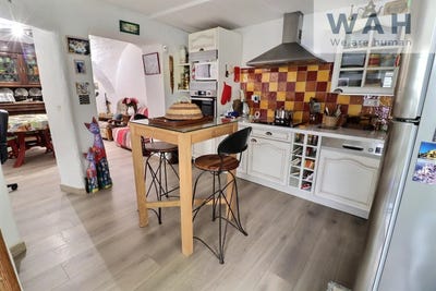 /international/fr/nebian-languedoc-roussillon-310105912517/