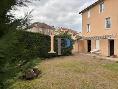 /international/fr/saint-denis-de-cabanne-centre-val-de-loire-310105343514/