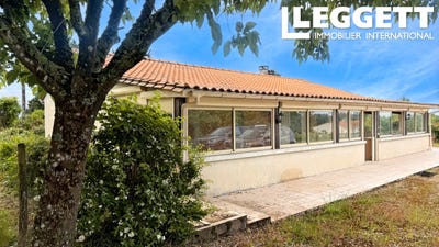 /international/fr/montmoreau-charente-310108758642/?lang=th