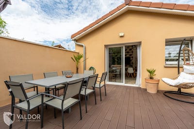 /international/fr/porte-des-pierres-dorees-rhone-310100937315/?lang=zh-tw