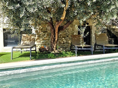 /international/fr/vezenobres-languedoc-roussillon-310101087063/?lang=en