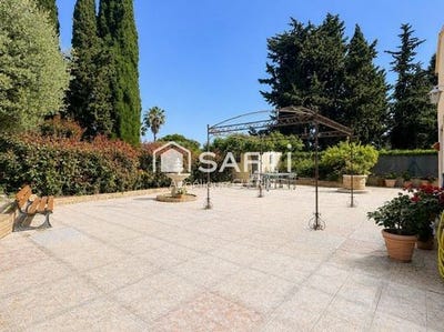 /international/fr/hyeres-provence-alpes-cote-d-azur-310108375515/