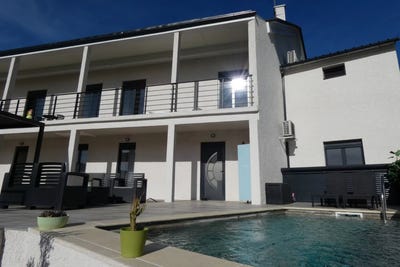 /international/fr/le-creusot-burgundy-310108436197/